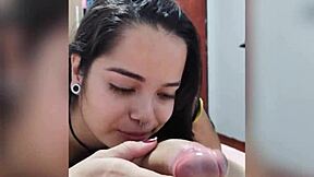 wife sucks white cock carinhosamente