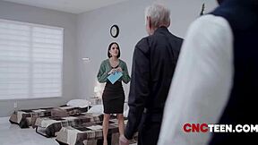 I can’t believe this! Milf welcomes teen 18+ fosters into her body for freeuse at Christmas  