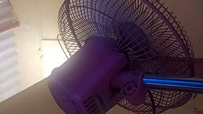 cute latina with big ass shows pussy 😘