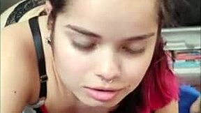 gostosa sucks cock before sitting 😘