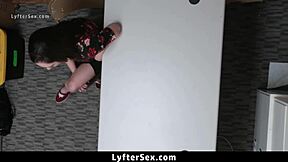 Teen Thief Submits to Mall Officer's Strip Search - Lyftersex