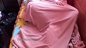 Entro Al Cuarto De Mi Hermanastra Nalgona Y Mete Mi Polla En Su Coño Mojado