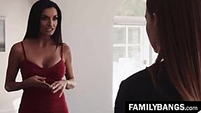 Babysitter Caught Girlfriend Banging Sister Post-Interview - Aidra Fox, Ivy Jones