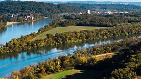 pornovatas - spanish teen with glasses bangin in car wit victor bloom