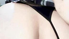 Linda, montando verga bien rico, enorme culo?