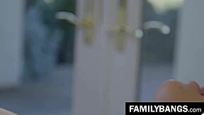 pussy to pussy bangs in lesbian massage spa savannah bond kayley gunner