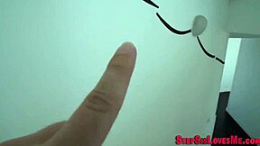 Amateur stepsis hot spunk ko gargle karti hai, wild POV action mein.