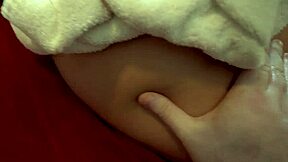 i get a massge from stepmom and she teases my ass