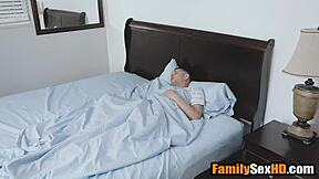 Stepsister seduces stepbrother behind stepdad