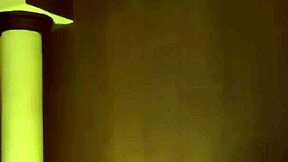 Cogiendo en primera cita con macho de Tinder en jacuzzi del motel 😜