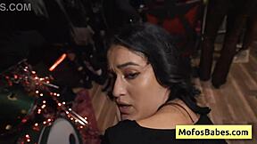 Watch Nia Bleu get fucked while the band rehearses?