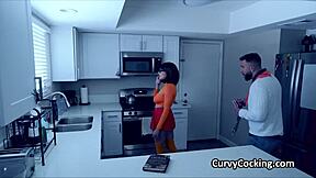 curvy velma gives sloppy oral, wanna watch?