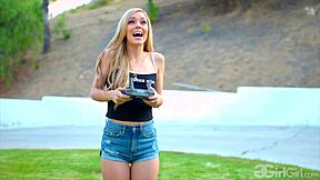 Why is kali roses peeping on emily willis?