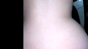 Vecina Culona Espera A Que Mi Mujer Se Vaya Para Venir A Llenarle El Co�o De Leche Pov!