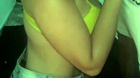 Novinha tomando leitinho laurencat with close up cumshot.