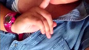 i luv this sexy blonde teen 18+ with big tit, but small tit too