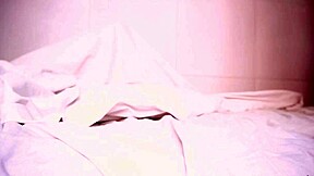 Cami explores new anal plug in sensual massage.