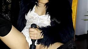 Bluee Masturbates Homemade for You with Epic Squirting Finish