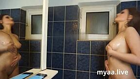 Big ass wife banged in shower