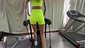 Risky public encounter in the gym involving sex and cum swallowing