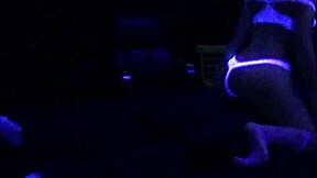 i fuck scarlett johnson under blacklight