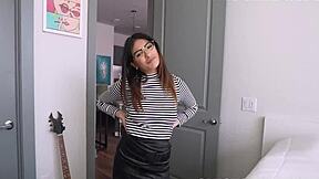 spoil me with reyna belle and ike diezel's hardcore action.