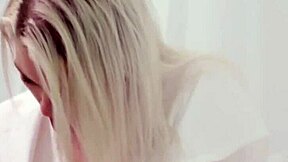 blonde teen in missionary fingering