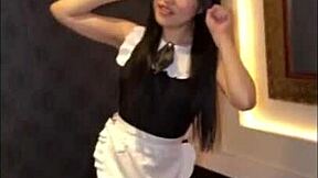 Wow, Seriri-chan's maid blowjob in cosplay is amazing!