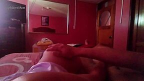 Creampie la esposa de mi mejor amigo disfruta que me le corra dentro de su co�o apretado