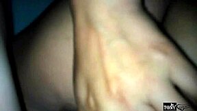 me sorprendi al ver que solita se empezo a hechar saliva en el culo en ese momento me di cuenta que iba a cojer a una fuckgirl