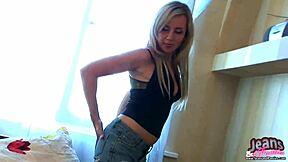 these skinny jeans are so fucking tight on my babe 😩