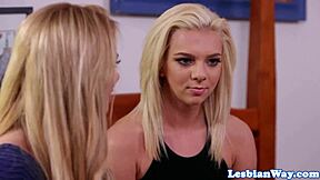 beautiful babes muff diving and face sitting each other