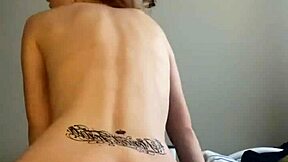 i'm a teen girl wit small tits gettin a free tat