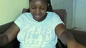 black babe fingering herself, so hot! 🔥