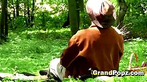 Juicy Pussy Licked Outdoors! What a Wild Teen!