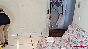 Wife Cheats With Delivery Guy While Husband At Soccer, Gets Cum On Ass