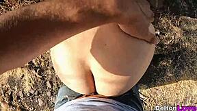 i love this big ass mexican babe outdoors