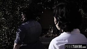 Babysitter picks up and hooks up with older guy for masturbation and deepthroat