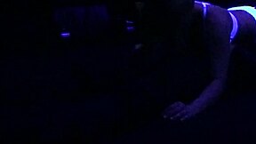 Scarlett Johnson Fucks Under Blacklight