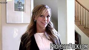 i'm a pervert wit camera fuckin this hot petite blonde real estate agent in doggy, givin her blowjob from pov, she's so sexy amateurs