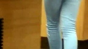 just saw this teen 18+ in tight jeans walking by unnoticed.