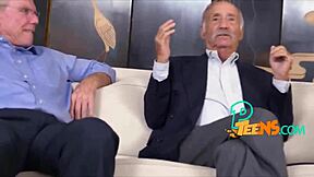 Gorgeous teen pleases old dude with mouth