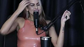 Wow, Yummi Paradise Shines in Sheer Red Cosplay!