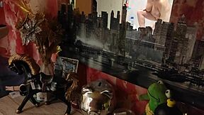 i caught my girlfriend showing her tits