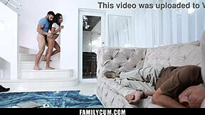 Stepbro Fucks Latina Stepsis During Stepdad's Nap on Familycum