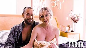 how brad newman and dee williams show their love as a couple