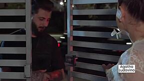 Policial Busts Party After Tip and Catches Two Novinhas in Hardcore Action