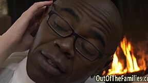 amateur girl sucking that big black cock 😍