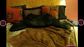 Adalynnx shares working online camgirl archives with sexy solo masturbation.