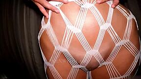 hermanastra me seduce para cabalgar hasta hacerme correr dentro 😏